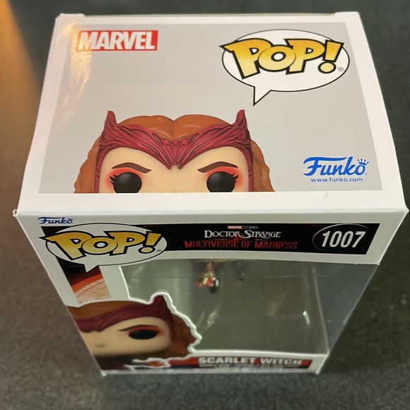 Pop! # 1007 Scarlet Witch from Doctor Strange - Picture 4 of 9